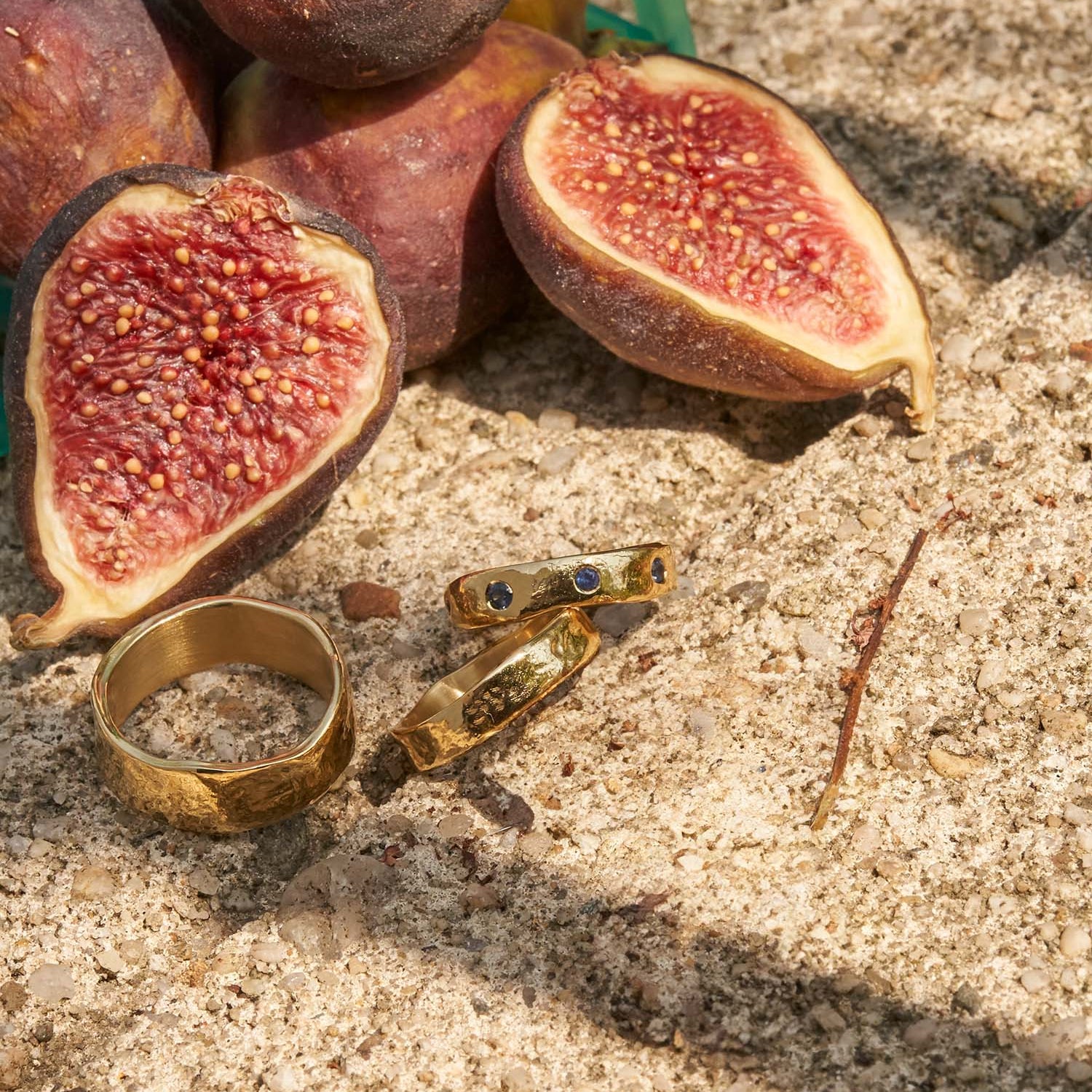 Caerus I Sapphire by Pamela Love – Ceremonial in #product_material# (#product_color#). caerus-gold-sapphire-blue