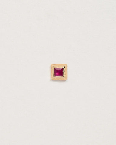 Flat Pyramid Stud