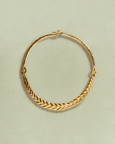 Helia Collar