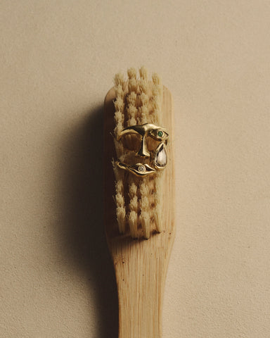 Portrait Ring