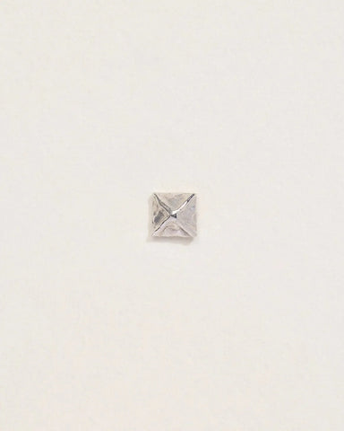 Pyramid Stud