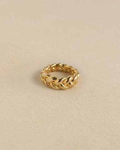 Pythia Ring