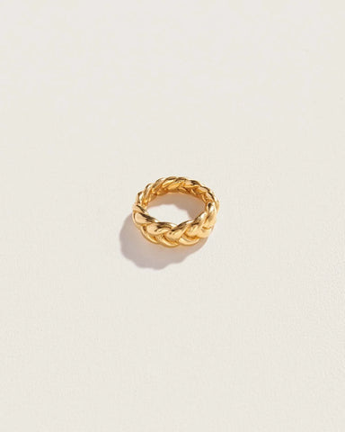 Pythia Ring