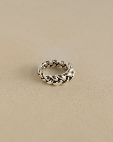 Pythia Ring